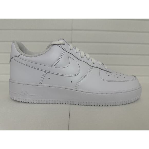 Nike Air Force 1 \'07 Triple White mens Size 12 CW2288-111 New Authentic main image 8